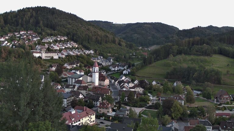 Dieses Bild zeigt eine Webcam-Aufnahme von Ottenhöfen, aufgenommen am Donnerstag, den 17.09.2026 um 19:20 Uhr