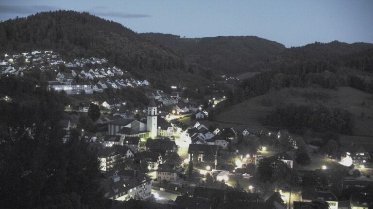 Dieses Bild zeigt eine Webcam-Aufnahme von Ottenhöfen, aufgenommen am Mittwoch, den 17.06.2026 um 22:30 Uhr