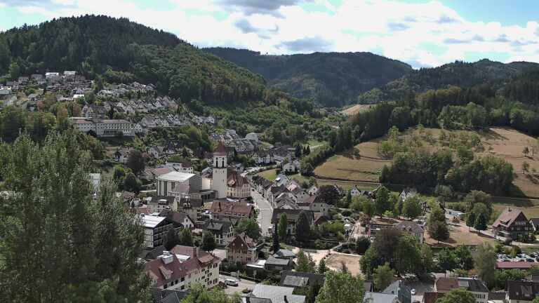 Dieses Bild zeigt eine Webcam-Aufnahme von Ottenhöfen, aufgenommen am Mittwoch, den 19.08.2026 um 11:50 Uhr