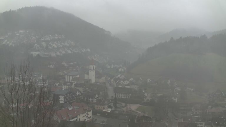 Dieses Bild zeigt eine Webcam-Aufnahme von Ottenhöfen, aufgenommen am Montag, den 26.01.2026 um 09:20 Uhr