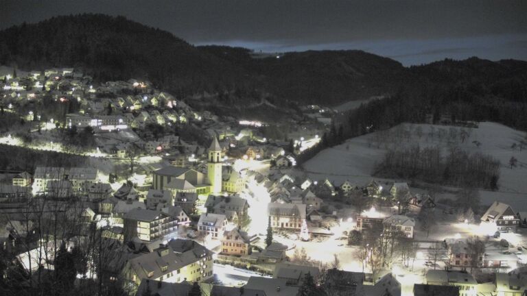 Dieses Bild zeigt eine Webcam-Aufnahme von Ottenhöfen, aufgenommen am Samstag, den 03.01.2026 um 07:10 Uhr