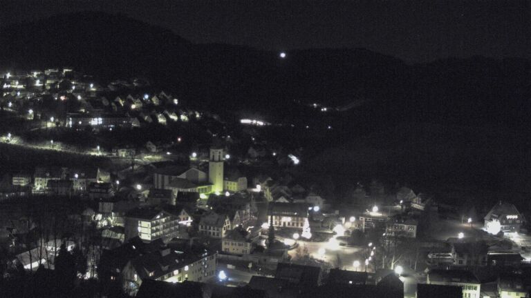 Dieses Bild zeigt eine Webcam-Aufnahme von Ottenhöfen, aufgenommen am Mittwoch, den 31.12.2025 um 05:30 Uhr