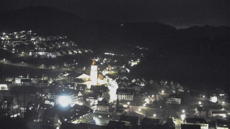 Dieses Bild zeigt eine Webcam-Aufnahme von Ottenhöfen, aufgenommen am Donnerstag, den 19.02.2026 um 19:00 Uhr