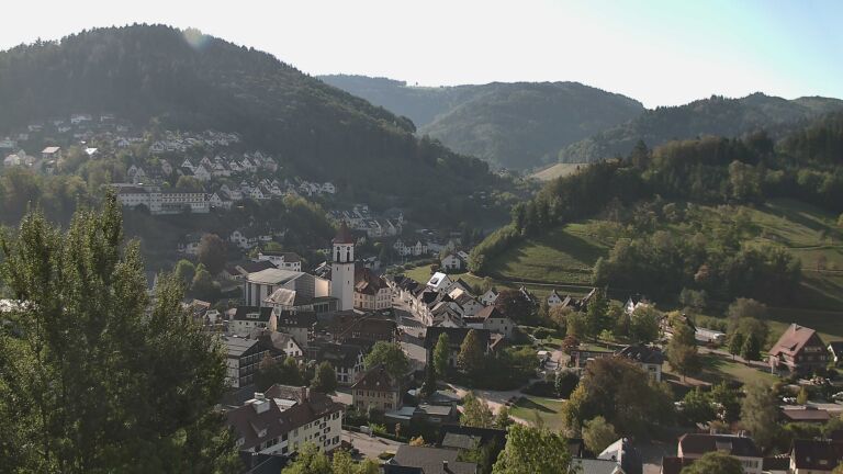 Dieses Bild zeigt eine Webcam-Aufnahme von Ottenhöfen, aufgenommen am Montag, den 28.09.2026 um 10:10 Uhr