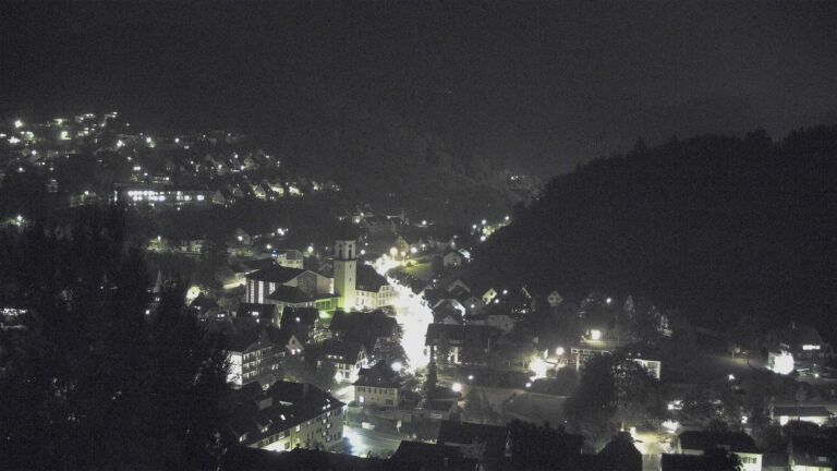Dieses Bild zeigt eine Webcam-Aufnahme von Ottenhöfen, aufgenommen am Dienstag, den 13.10.2026 um 20:00 Uhr