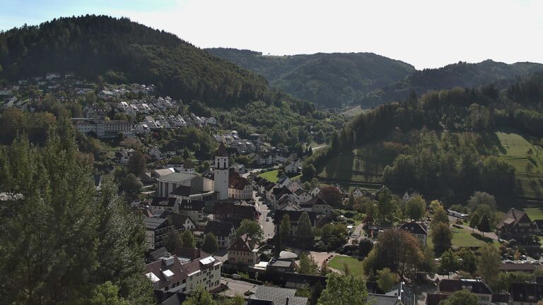 Dieses Bild zeigt eine Webcam-Aufnahme von Ottenhöfen, aufgenommen am Donnerstag, den 15.10.2026 um 12:50 Uhr