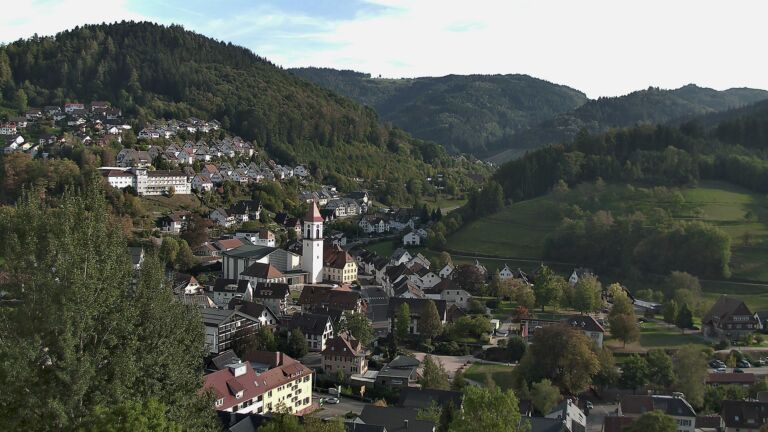 Dieses Bild zeigt eine Webcam-Aufnahme von Ottenhöfen, aufgenommen am Samstag, den 03.10.2026 um 16:50 Uhr