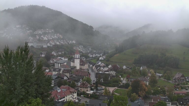 Dieses Bild zeigt eine Webcam-Aufnahme von Ottenhöfen, aufgenommen am Mittwoch, den 21.10.2026 um 08:40 Uhr