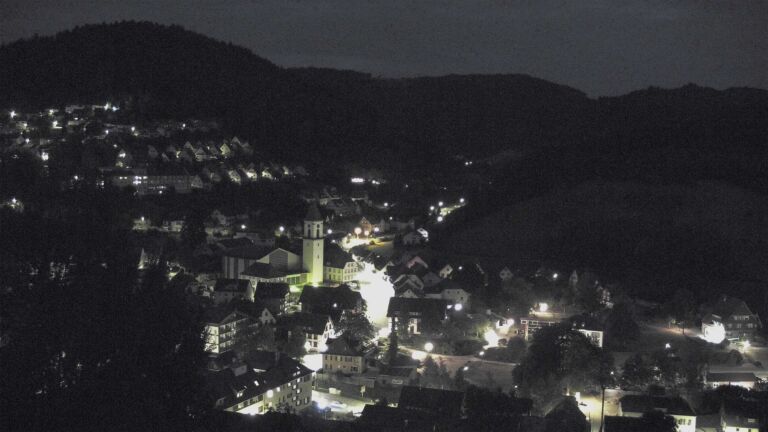 Dieses Bild zeigt eine Webcam-Aufnahme von Ottenhöfen, aufgenommen am Mittwoch, den 05.08.2026 um 05:00 Uhr