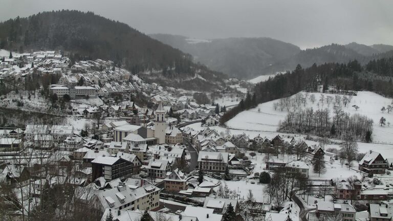 Dieses Bild zeigt eine Webcam-Aufnahme von Ottenhöfen, aufgenommen am Samstag, den 03.01.2026 um 14:10 Uhr