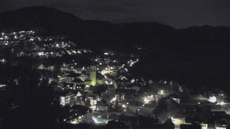 Dieses Bild zeigt eine Webcam-Aufnahme von Ottenhöfen, aufgenommen am Donnerstag, den 10.09.2026 um 21:00 Uhr