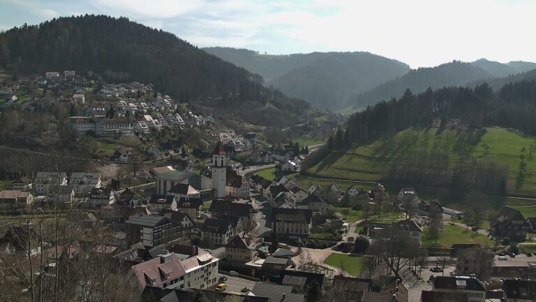 Dieses Bild zeigt eine Webcam-Aufnahme von Ottenhöfen, aufgenommen am Donnerstag, den 19.03.2026 um 13:20 Uhr