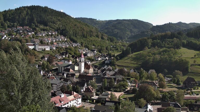 Dieses Bild zeigt eine Webcam-Aufnahme von Ottenhöfen, aufgenommen am Dienstag, den 22.09.2026 um 16:00 Uhr