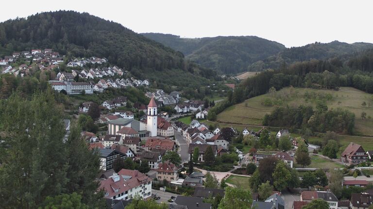 Dieses Bild zeigt eine Webcam-Aufnahme von Ottenhöfen, aufgenommen am Dienstag, den 08.09.2026 um 07:10 Uhr