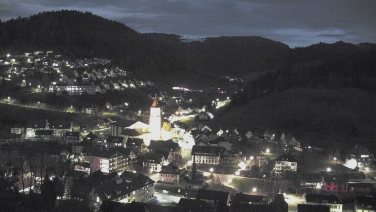Dieses Bild zeigt eine Webcam-Aufnahme von Ottenhöfen, aufgenommen am Dienstag, den 31.03.2026 um 20:40 Uhr