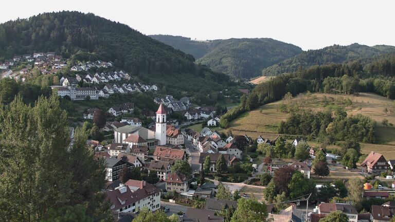 Dieses Bild zeigt eine Webcam-Aufnahme von Ottenhöfen, aufgenommen am Sonntag, den 26.07.2026 um 07:40 Uhr