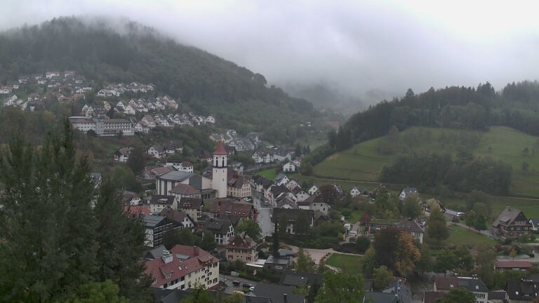Dieses Bild zeigt eine Webcam-Aufnahme von Ottenhöfen, aufgenommen am Samstag, den 17.10.2026 um 09:10 Uhr