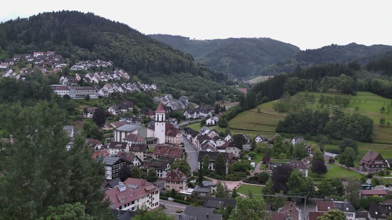 Dieses Bild zeigt eine Webcam-Aufnahme von Ottenhöfen, aufgenommen am Freitag, den 12.06.2026 um 20:30 Uhr