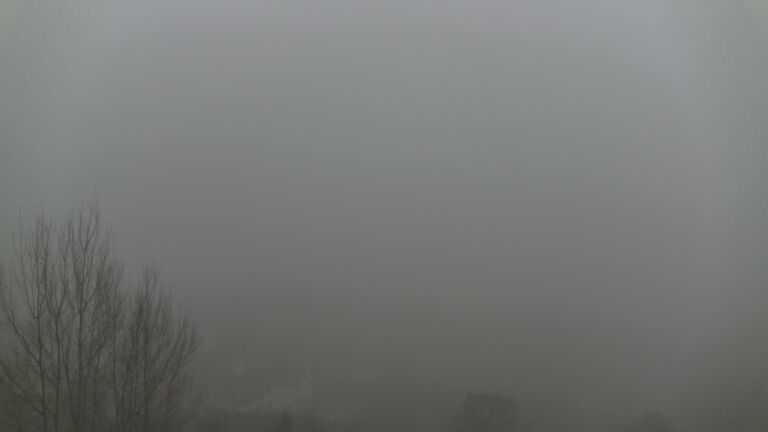 Dieses Bild zeigt eine Webcam-Aufnahme von Ottenhöfen, aufgenommen am Montag, den 22.12.2025 um 13:50 Uhr