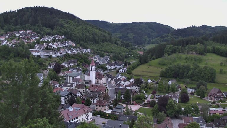 Dieses Bild zeigt eine Webcam-Aufnahme von Ottenhöfen, aufgenommen am Dienstag, den 19.05.2026 um 21:00 Uhr