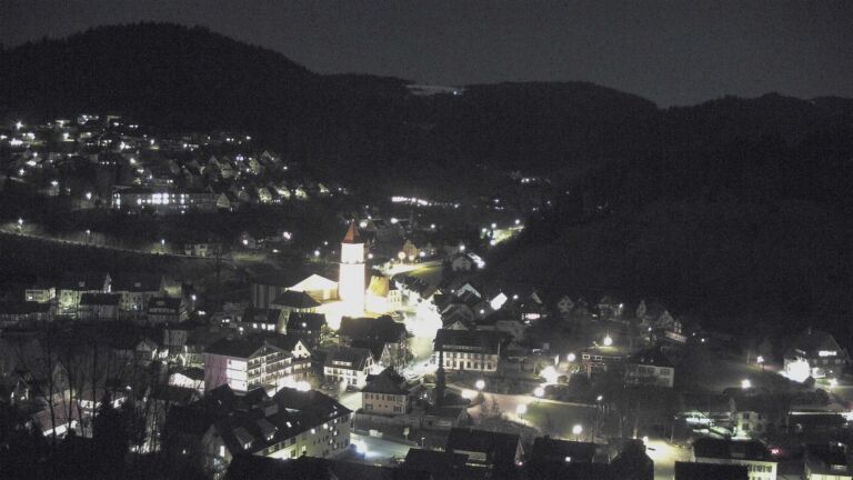 Dieses Bild zeigt eine Webcam-Aufnahme von Ottenhöfen, aufgenommen am Freitag, den 27.03.2026 um 20:40 Uhr