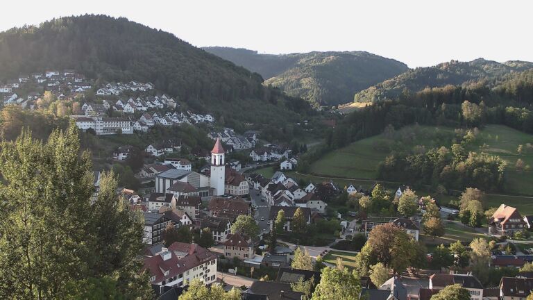 Dieses Bild zeigt eine Webcam-Aufnahme von Ottenhöfen, aufgenommen am Freitag, den 25.09.2026 um 08:30 Uhr