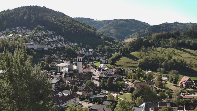 Dieses Bild zeigt eine Webcam-Aufnahme von Ottenhöfen, aufgenommen am Dienstag, den 15.09.2026 um 10:30 Uhr
