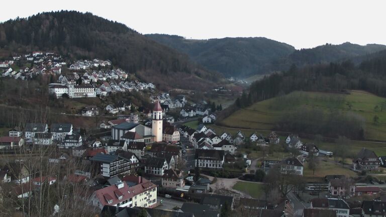 Dieses Bild zeigt eine Webcam-Aufnahme von Ottenhöfen, aufgenommen am Samstag, den 07.02.2026 um 17:40 Uhr