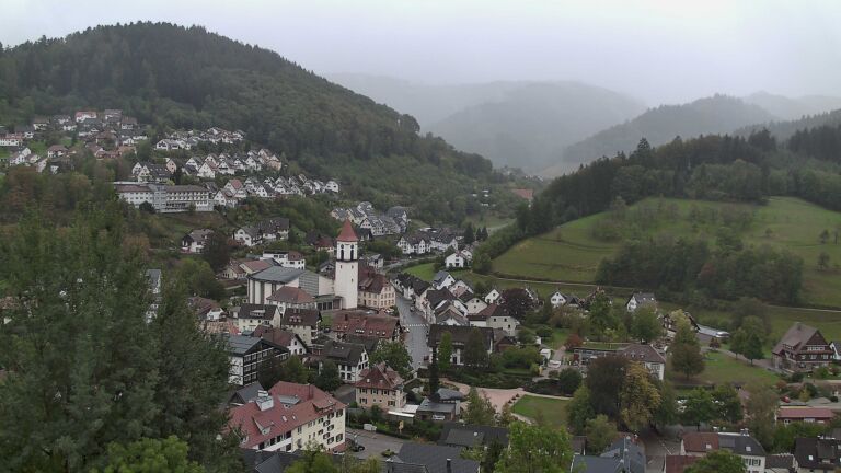 Dieses Bild zeigt eine Webcam-Aufnahme von Ottenhöfen, aufgenommen am Samstag, den 10.10.2026 um 10:20 Uhr