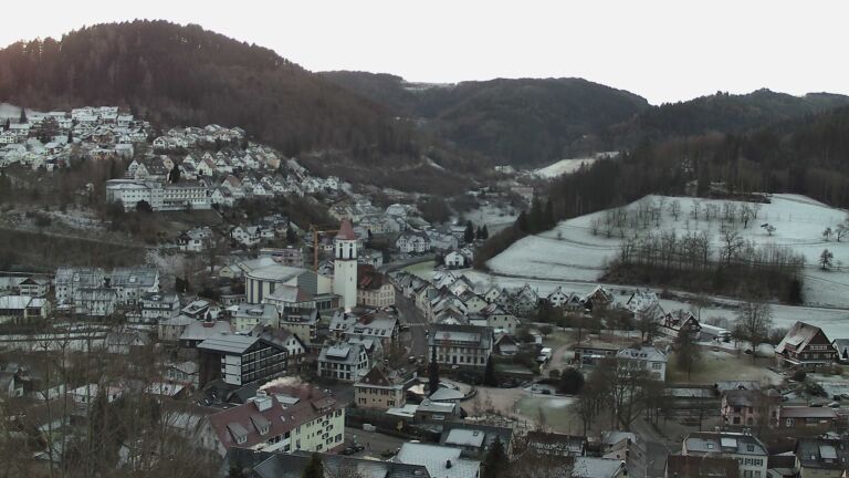 Dieses Bild zeigt eine Webcam-Aufnahme von Ottenhöfen, aufgenommen am Mittwoch, den 31.12.2025 um 08:50 Uhr