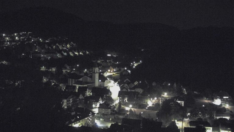 Dieses Bild zeigt eine Webcam-Aufnahme von Ottenhöfen, aufgenommen am Mittwoch, den 15.07.2026 um 00:00 Uhr