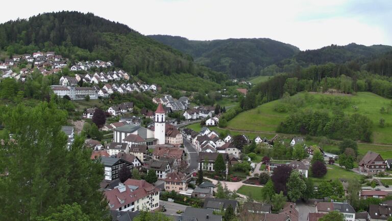 Dieses Bild zeigt eine Webcam-Aufnahme von Ottenhöfen, aufgenommen am Sonntag, den 03.05.2026 um 06:20 Uhr