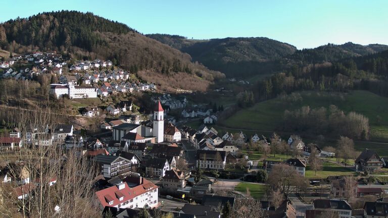 Dieses Bild zeigt eine Webcam-Aufnahme von Ottenhöfen, aufgenommen am Donnerstag, den 12.03.2026 um 17:20 Uhr