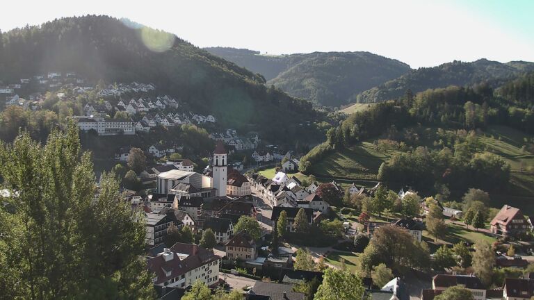 Dieses Bild zeigt eine Webcam-Aufnahme von Ottenhöfen, aufgenommen am Montag, den 12.10.2026 um 10:20 Uhr