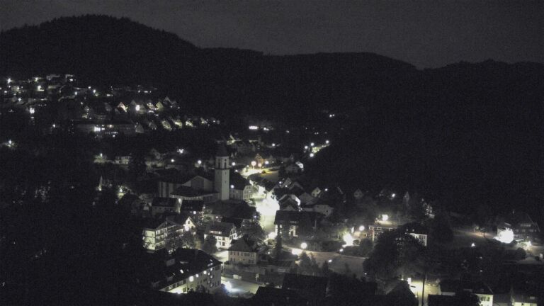 Dieses Bild zeigt eine Webcam-Aufnahme von Ottenhöfen, aufgenommen am Samstag, den 01.08.2026 um 23:00 Uhr
