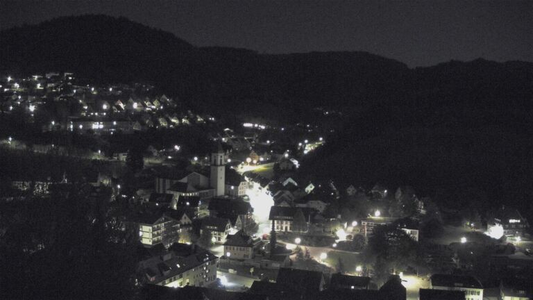 Dieses Bild zeigt eine Webcam-Aufnahme von Ottenhöfen, aufgenommen am Samstag, den 25.04.2026 um 23:00 Uhr