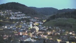 Dieses Bild zeigt eine Webcam-Aufnahme von Ottenhöfen, aufgenommen am Freitag, den 10.04.2026 um 20:40 Uhr