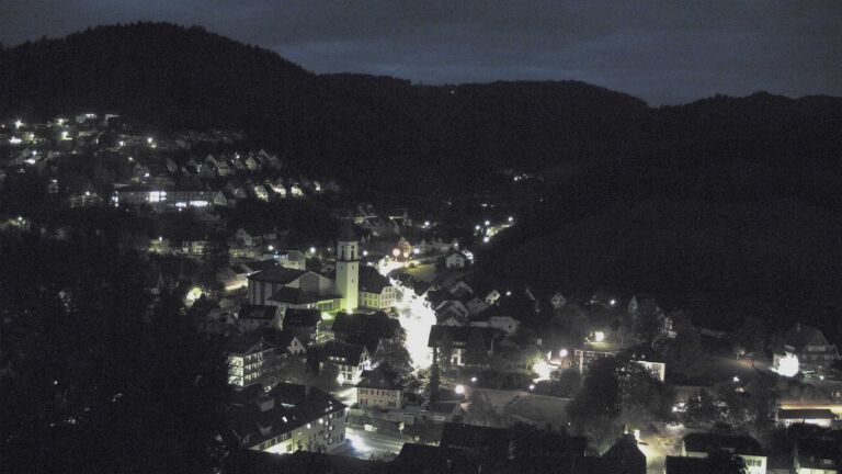 Dieses Bild zeigt eine Webcam-Aufnahme von Ottenhöfen, aufgenommen am Sonntag, den 11.10.2026 um 06:50 Uhr
