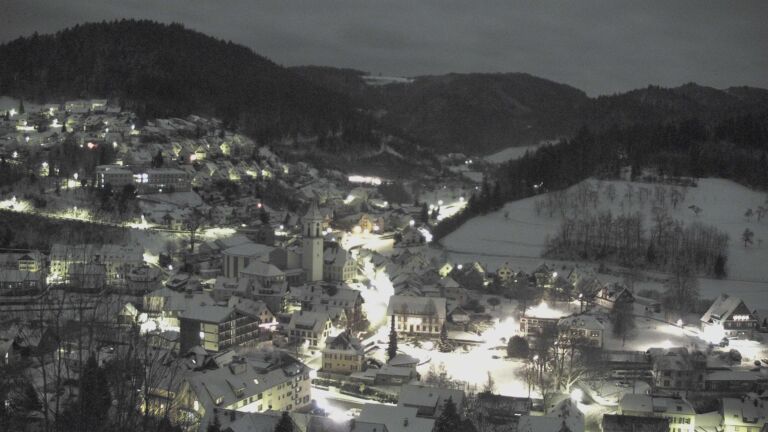 Dieses Bild zeigt eine Webcam-Aufnahme von Ottenhöfen, aufgenommen am Montag, den 05.01.2026 um 02:00 Uhr