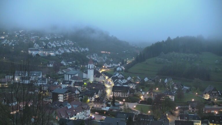 Dieses Bild zeigt eine Webcam-Aufnahme von Ottenhöfen, aufgenommen am Montag, den 13.04.2026 um 06:20 Uhr