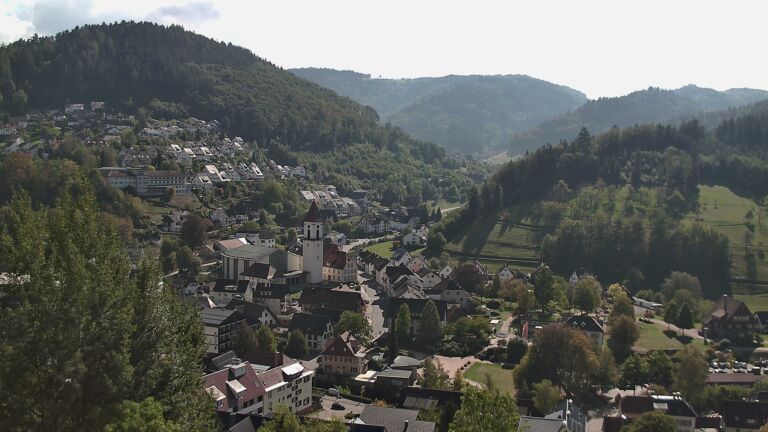 Dieses Bild zeigt eine Webcam-Aufnahme von Ottenhöfen, aufgenommen am Dienstag, den 06.10.2026 um 13:20 Uhr