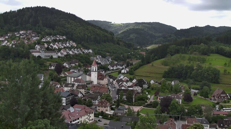 Dieses Bild zeigt eine Webcam-Aufnahme von Ottenhöfen, aufgenommen am Samstag, den 13.06.2026 um 09:30 Uhr