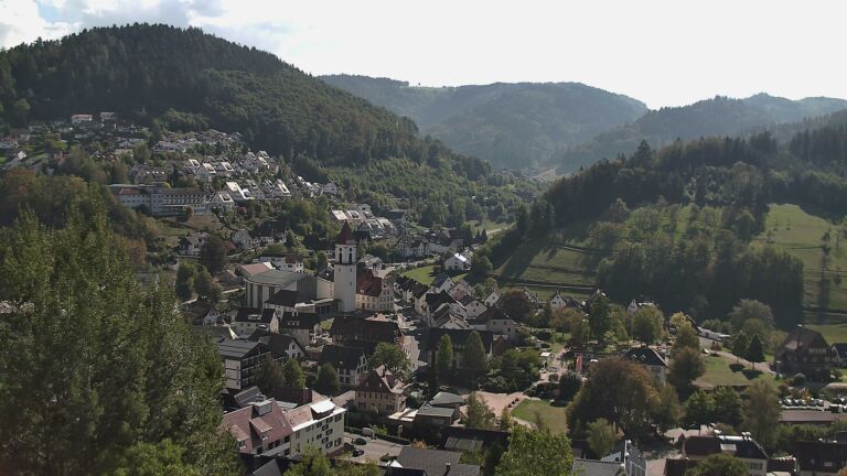 Dieses Bild zeigt eine Webcam-Aufnahme von Ottenhöfen, aufgenommen am Dienstag, den 06.10.2026 um 13:40 Uhr