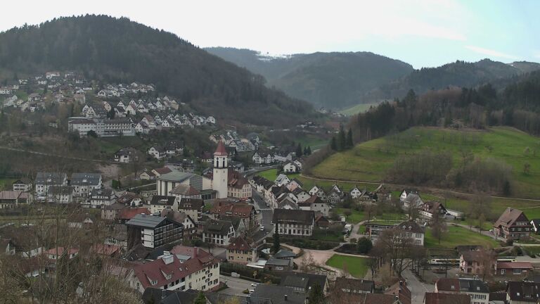 Dieses Bild zeigt eine Webcam-Aufnahme von Ottenhöfen, aufgenommen am Freitag, den 03.04.2026 um 09:30 Uhr