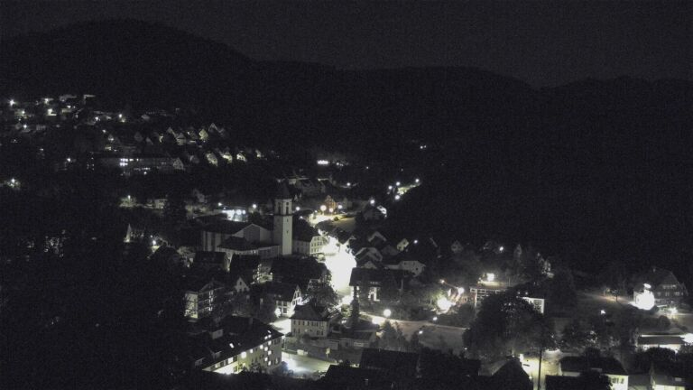 Dieses Bild zeigt eine Webcam-Aufnahme von Ottenhöfen, aufgenommen am Samstag, den 08.08.2026 um 04:30 Uhr