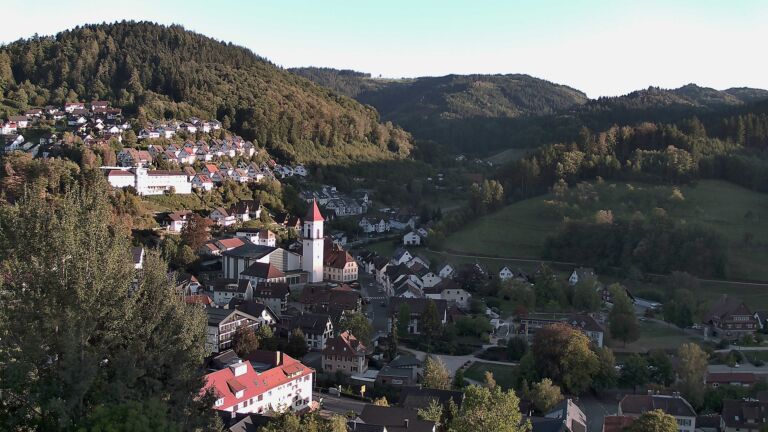 Dieses Bild zeigt eine Webcam-Aufnahme von Ottenhöfen, aufgenommen am Dienstag, den 22.09.2026 um 18:30 Uhr