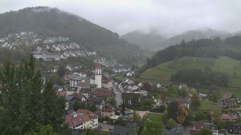 Dieses Bild zeigt eine Webcam-Aufnahme von Ottenhöfen, aufgenommen am Samstag, den 17.10.2026 um 14:30 Uhr
