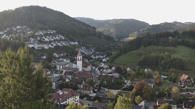 Dieses Bild zeigt eine Webcam-Aufnahme von Ottenhöfen, aufgenommen am Dienstag, den 29.09.2026 um 08:30 Uhr