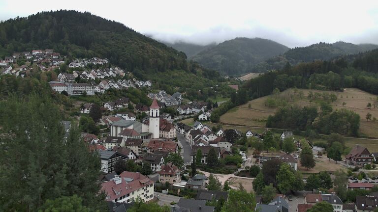 Dieses Bild zeigt eine Webcam-Aufnahme von Ottenhöfen, aufgenommen am Donnerstag, den 20.08.2026 um 14:10 Uhr