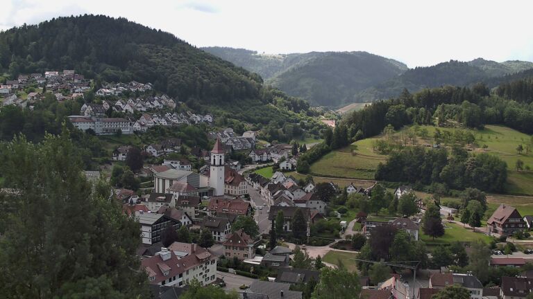 Dieses Bild zeigt eine Webcam-Aufnahme von Ottenhöfen, aufgenommen am Dienstag, den 30.06.2026 um 11:10 Uhr